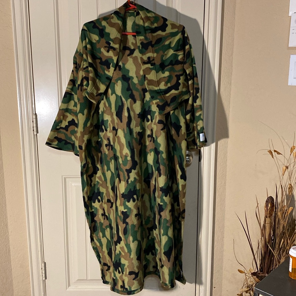 FREE w/ Purchase Snuggie for Kids. - Well used